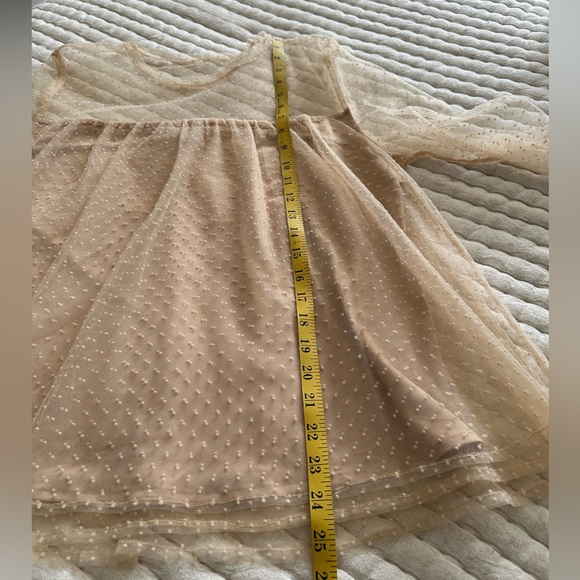 Banana Republic Cream Long Sleeve Boxy Blouse, size large - Picture 6 of 10